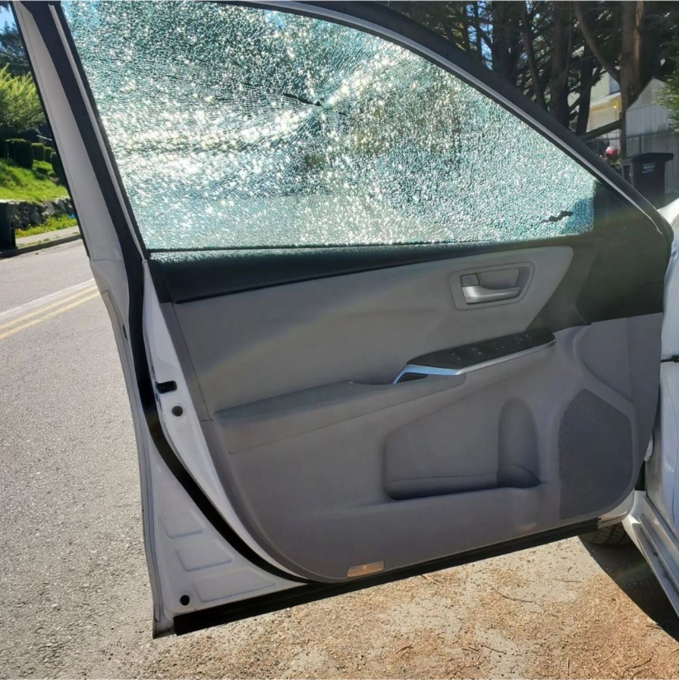 Car Door Glass Replacement by Chip Happens Auto Glass